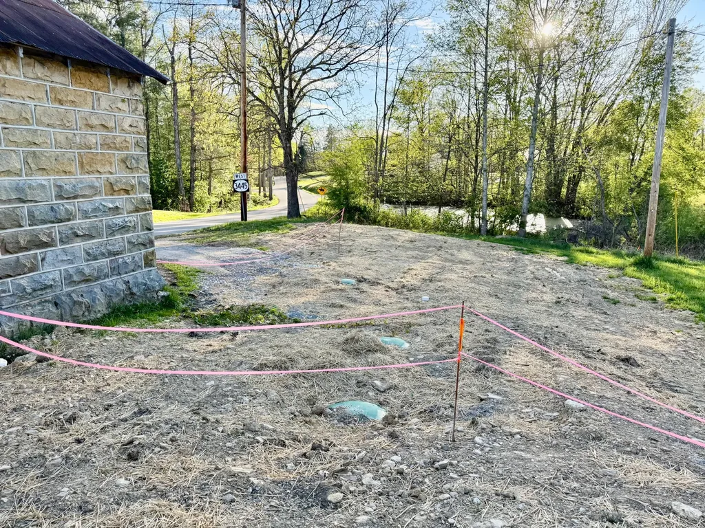 2867 Highway 3445 Tyner KY 40486