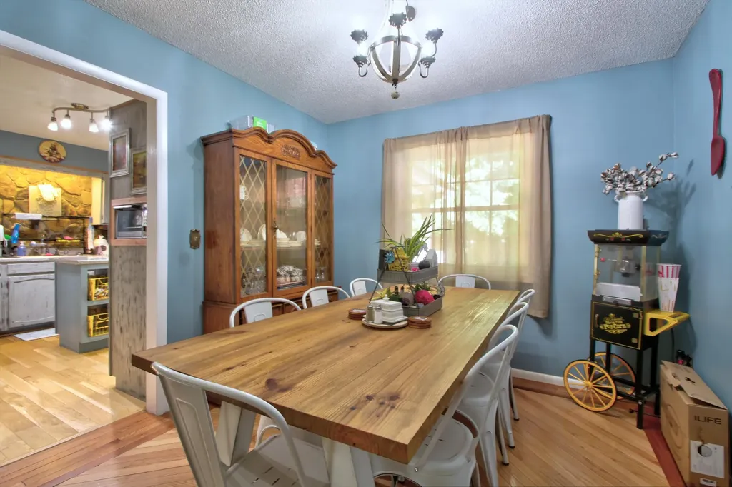 1512 Maple Lane Corbin KY 40701