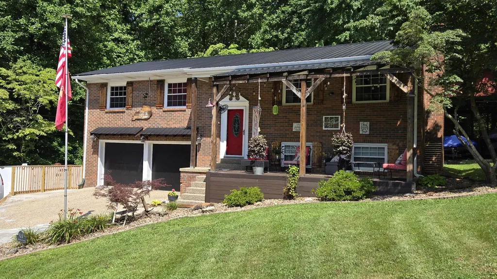 1512 Maple Lane Corbin KY 40701