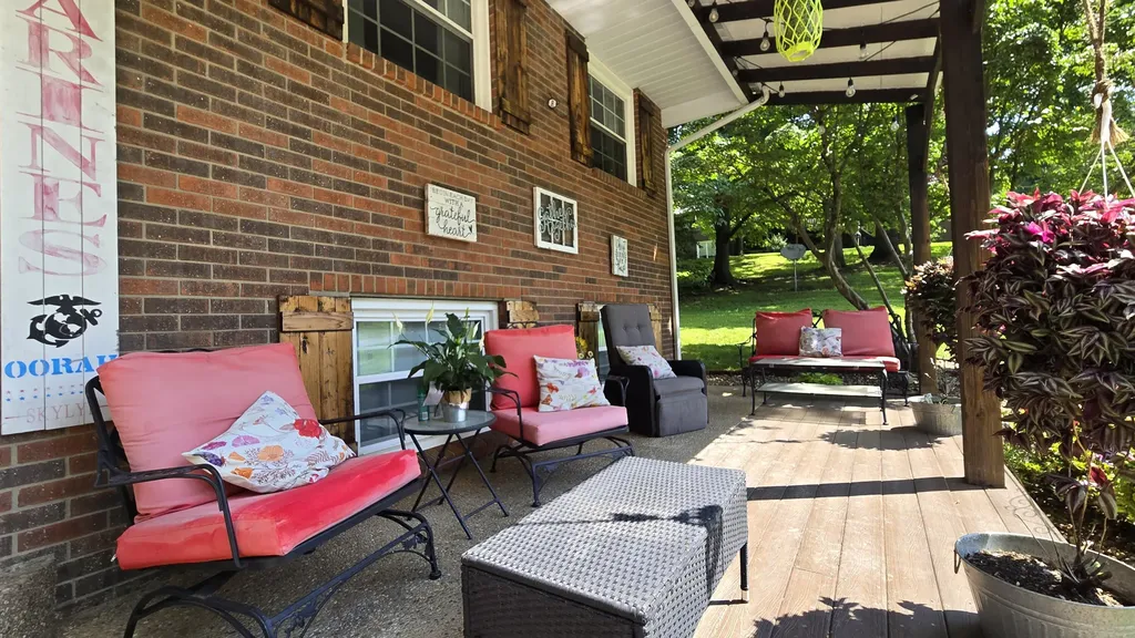 1512 Maple Lane Corbin KY 40701