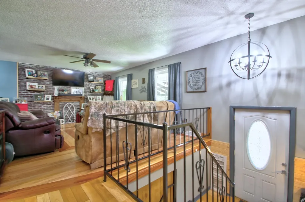 1512 Maple Lane Corbin KY 40701