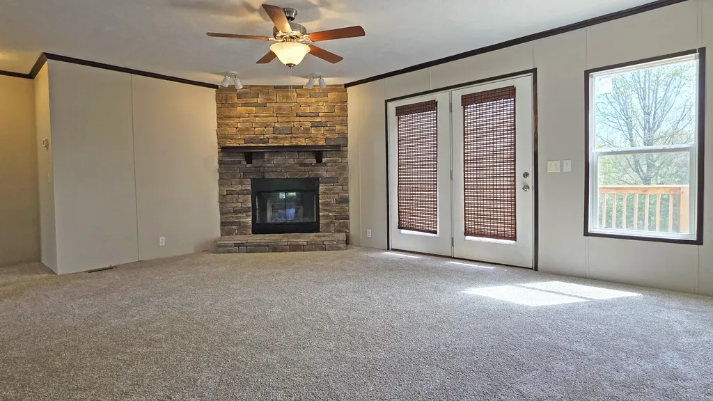 235 Hillview Lane Bloomfield KY 40008