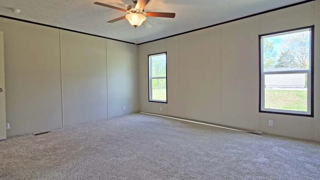 235 Hillview Lane Bloomfield KY 40008