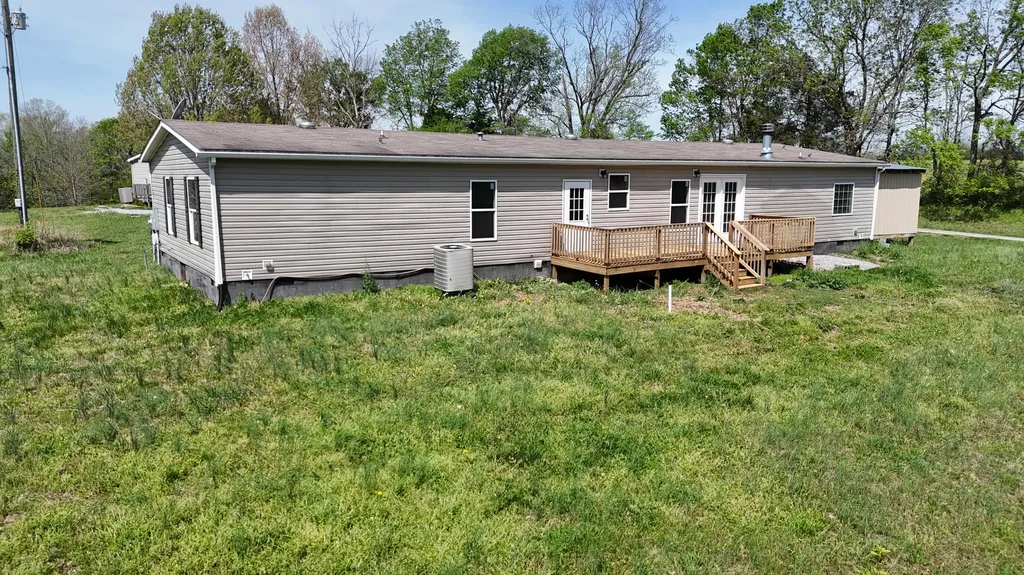 235 Hillview Lane Bloomfield KY 40008