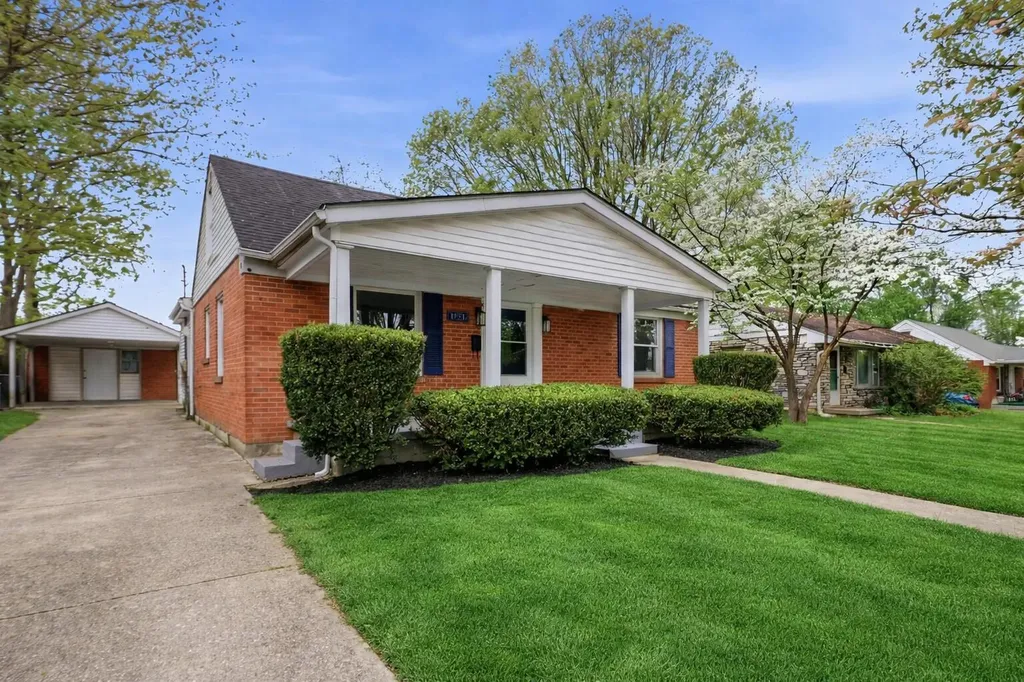 636 Stratford Drive Lexington KY 40503