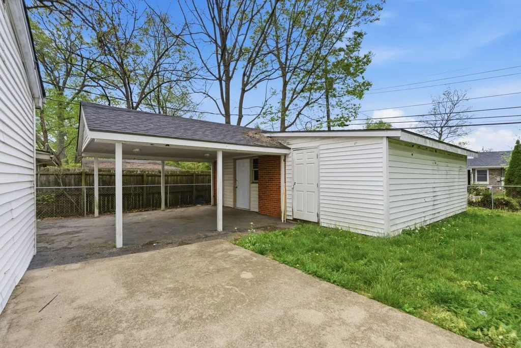 636 Stratford Drive Lexington KY 40503