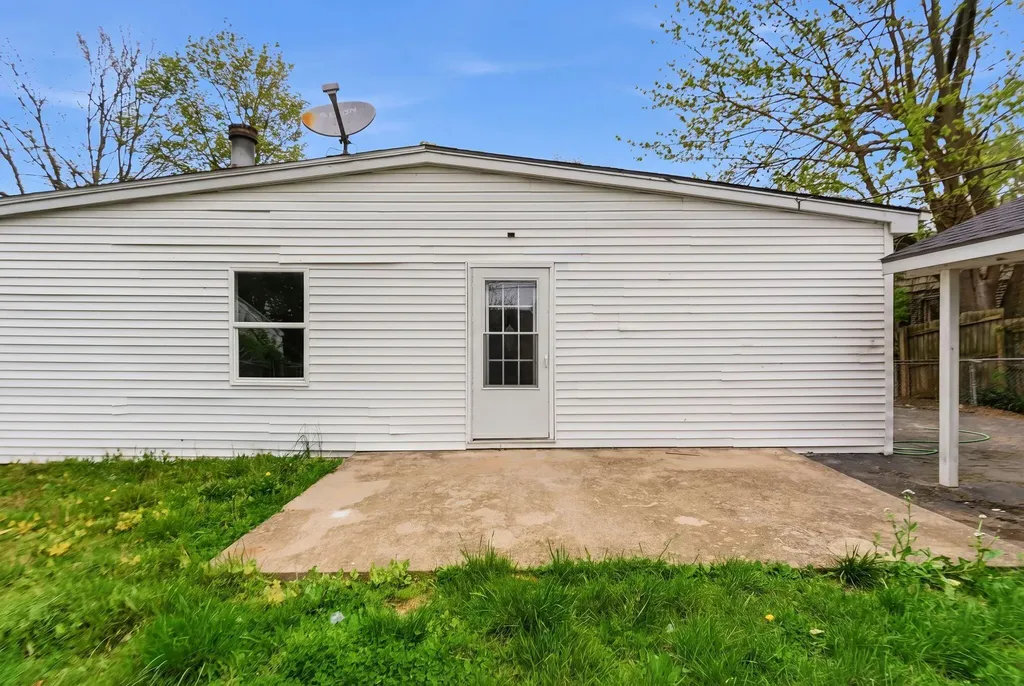 636 Stratford Drive Lexington KY 40503