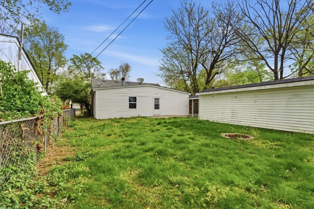 636 Stratford Drive Lexington KY 40503