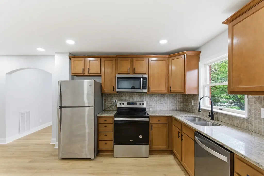 636 Stratford Drive Lexington KY 40503
