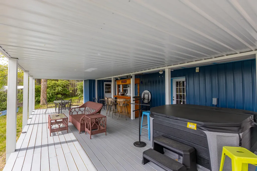 178 Lakeview Point Road Harrodsburg KY 40330