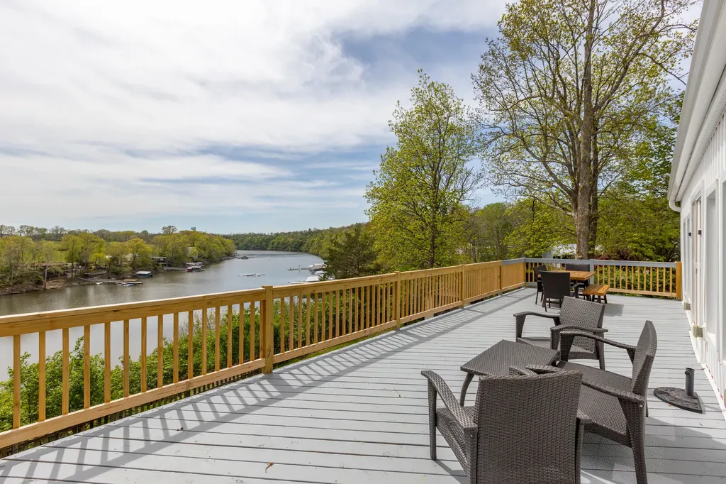 178 Lakeview Point Road Harrodsburg KY 40330