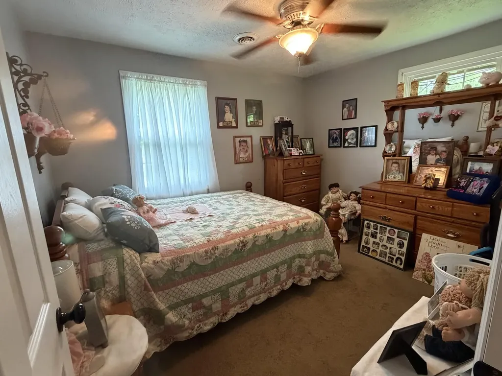 212 N 5th Street Williamsburg KY 40769