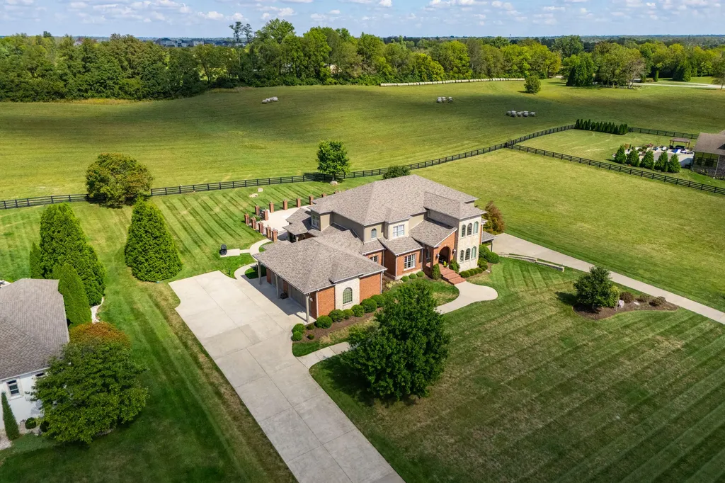 204 Porta Verde Nicholasville KY 40356