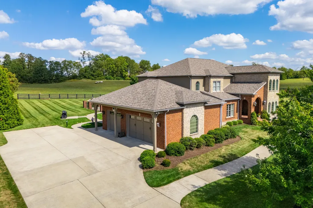 204 Porta Verde Nicholasville KY 40356