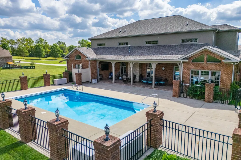 204 Porta Verde Nicholasville KY 40356