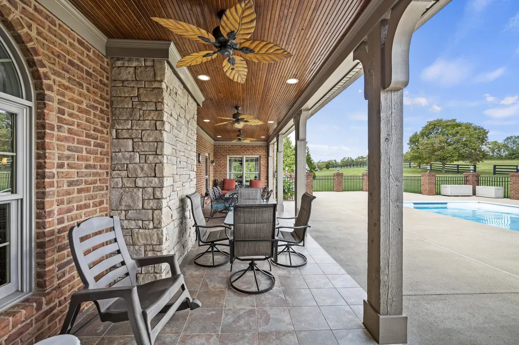 204 Porta Verde Nicholasville KY 40356