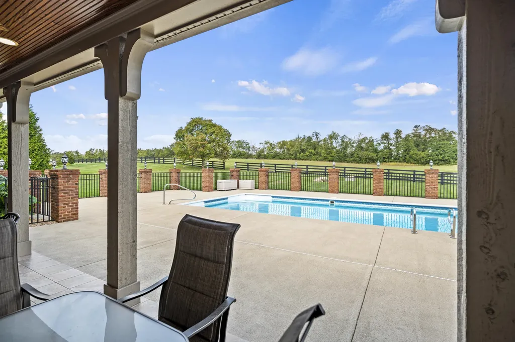 204 Porta Verde Nicholasville KY 40356