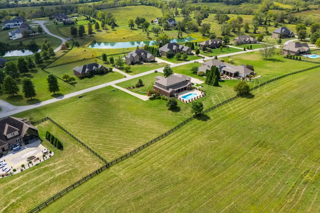 204 Porta Verde Nicholasville KY 40356