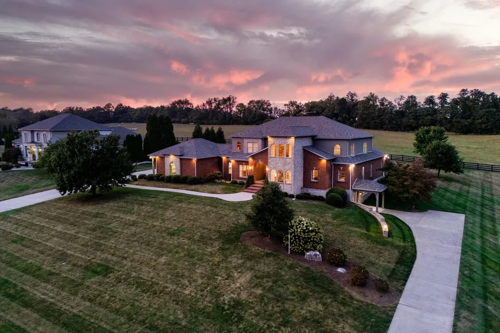204 Porta Verde Nicholasville KY 40356