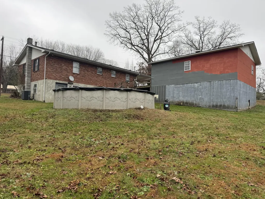 5676 State Highway 1651 Pine Knot KY 42635