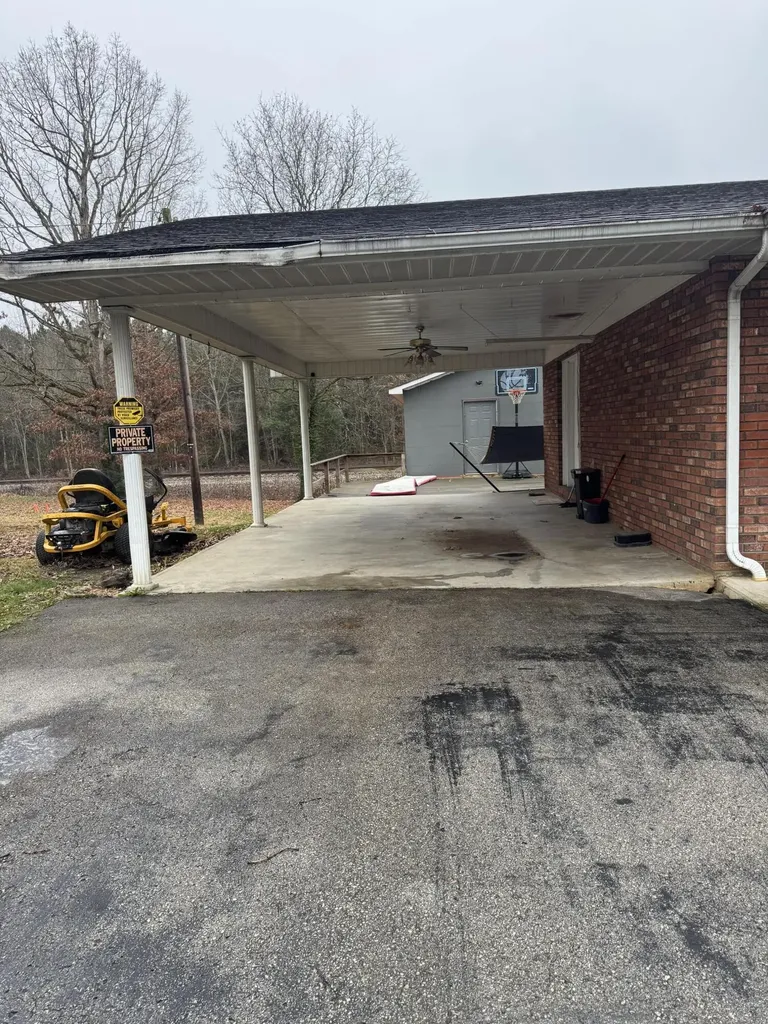 5676 State Highway 1651 Pine Knot KY 42635
