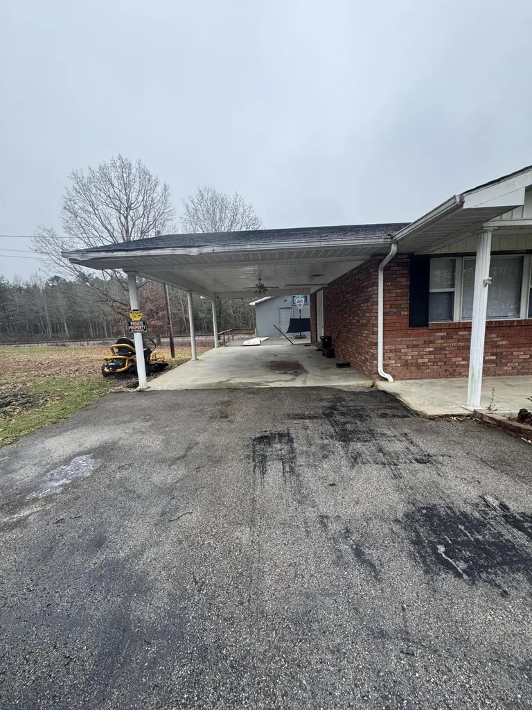 5676 State Highway 1651 Pine Knot KY 42635