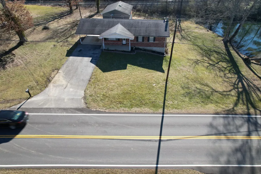 5676 State Highway 1651 Pine Knot KY 42635