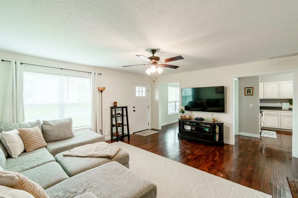 20 Hibiscus Court Morehead KY 40351