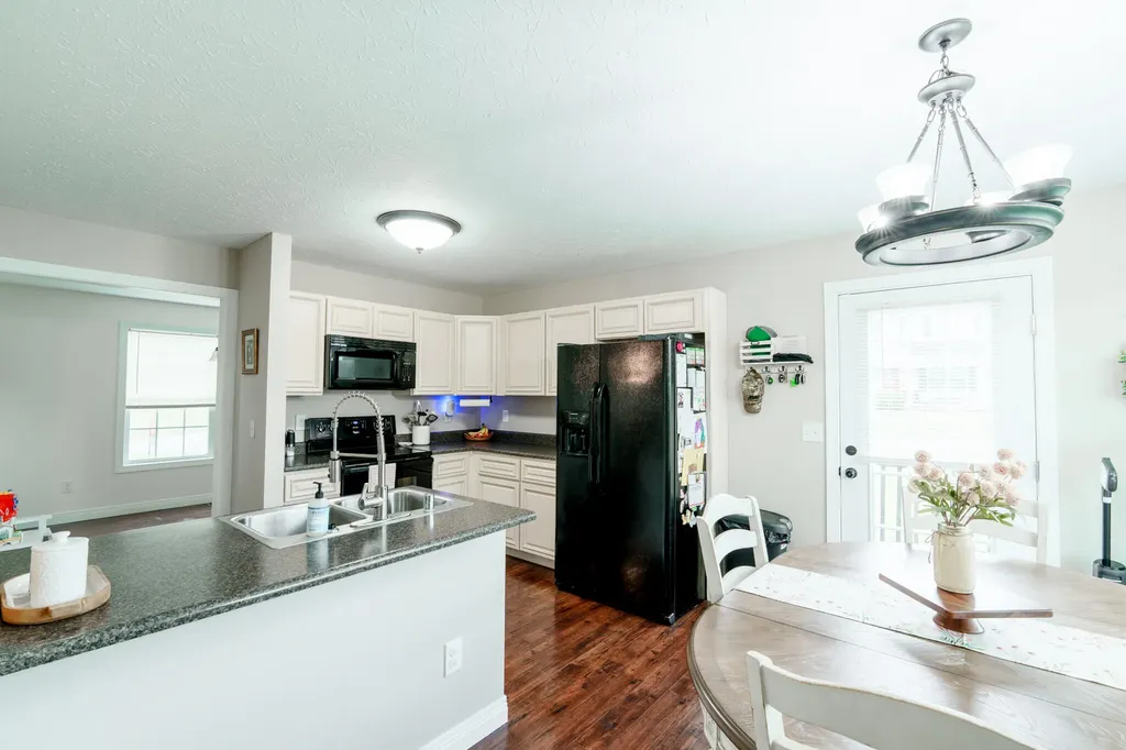 20 Hibiscus Court Morehead KY 40351
