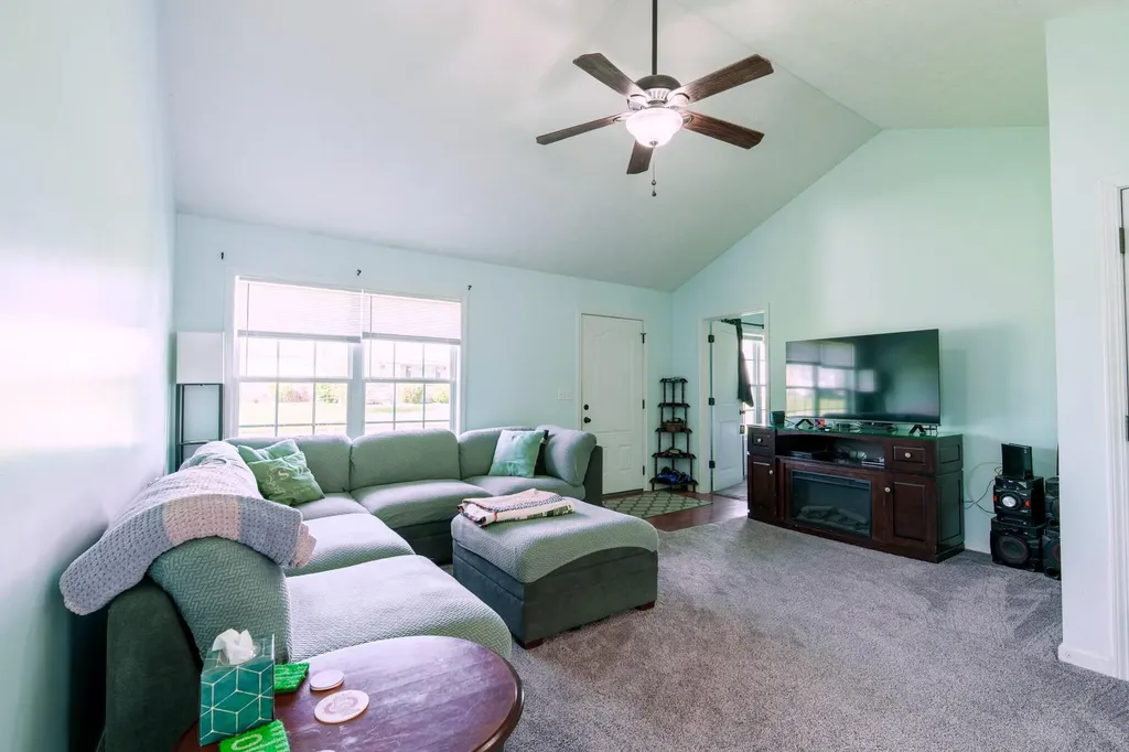 28 Hibiscus Court Morehead KY 40351