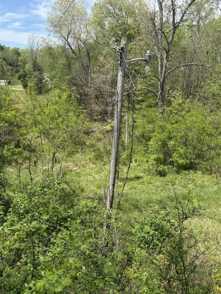 1325 State Highway 1036 Campton KY 41301