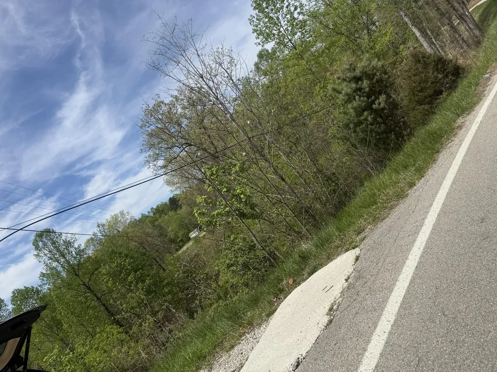 1325 State Highway 1036 Campton KY 41301