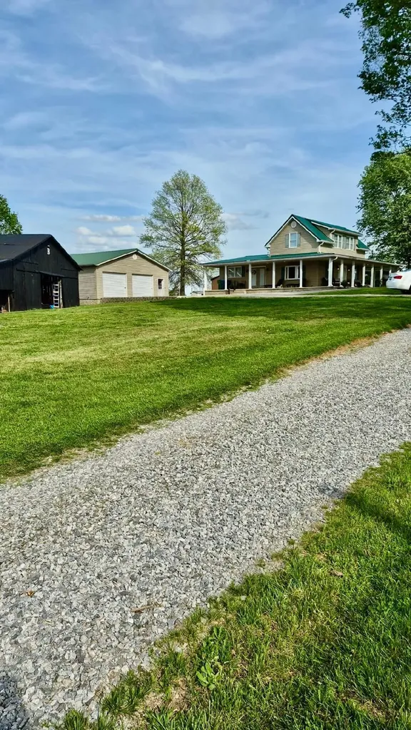 135 Lovette Lane Harrodsburg KY 40330