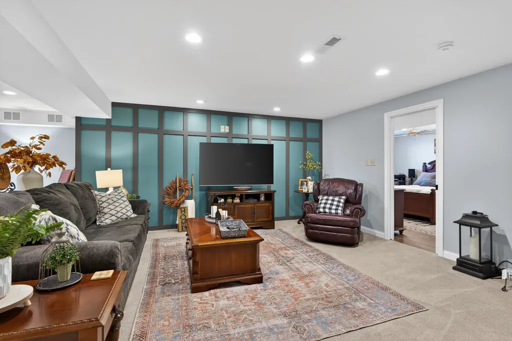 105 Elm Fork Drive Paris KY 40361