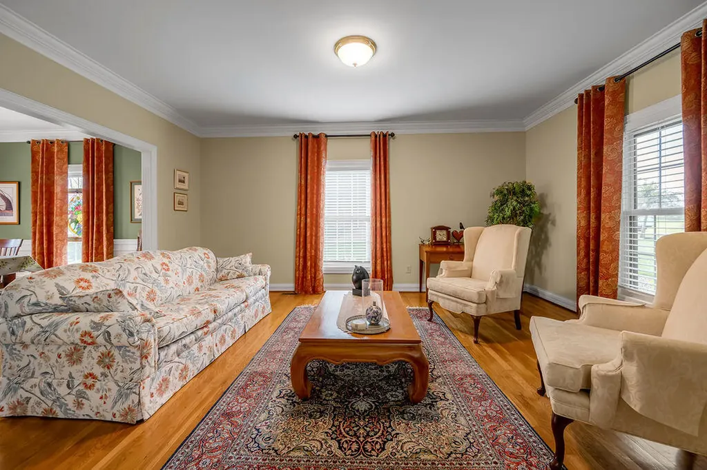 142 Clubhouse Drive Winchester KY 40391