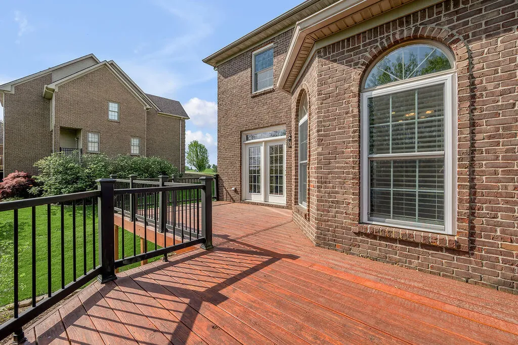 142 Clubhouse Drive Winchester KY 40391