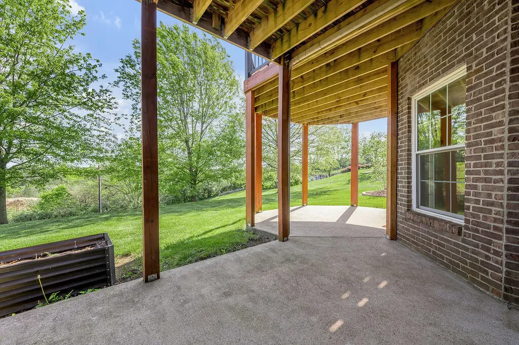 142 Clubhouse Drive Winchester KY 40391