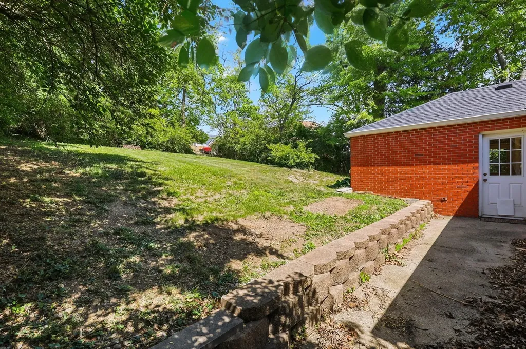 108 Holly Street Berea KY 40403