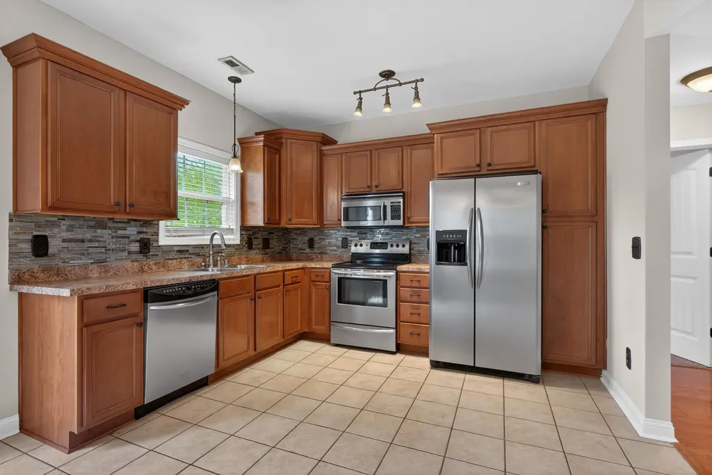 3373 Hibernia Pass Lexington KY 40509