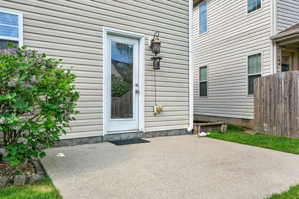3373 Hibernia Pass Lexington KY 40509