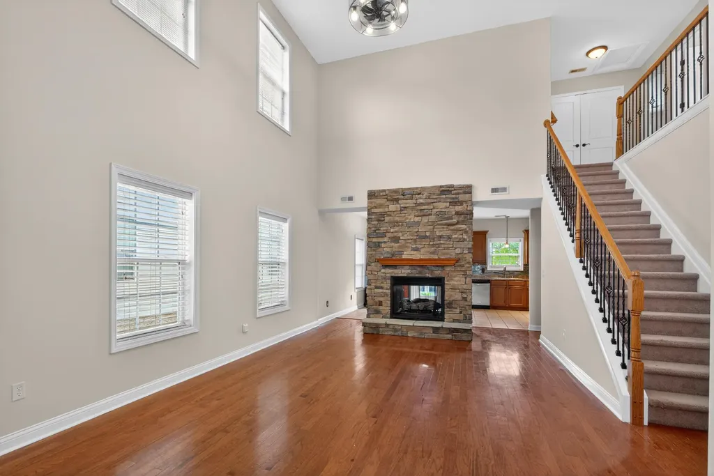 3373 Hibernia Pass Lexington KY 40509