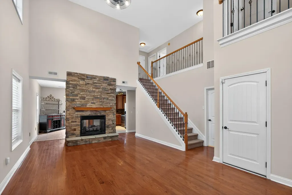 3373 Hibernia Pass Lexington KY 40509