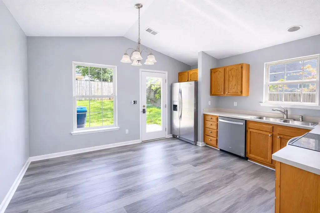 1010 Cedar Ridge Court Lawrenceburg KY 40342