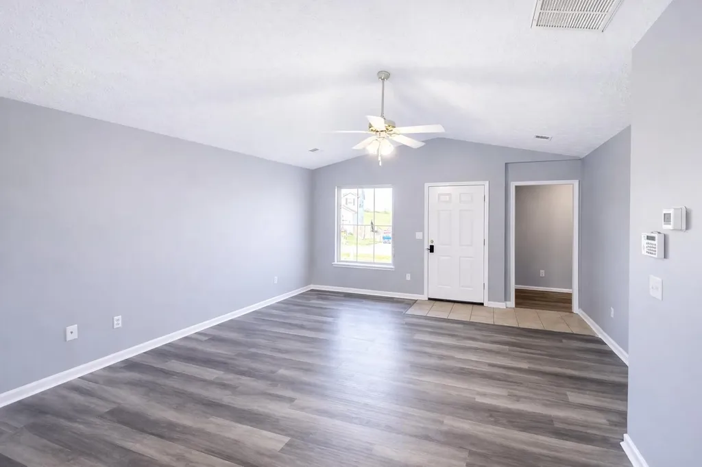 1010 Cedar Ridge Court Lawrenceburg KY 40342
