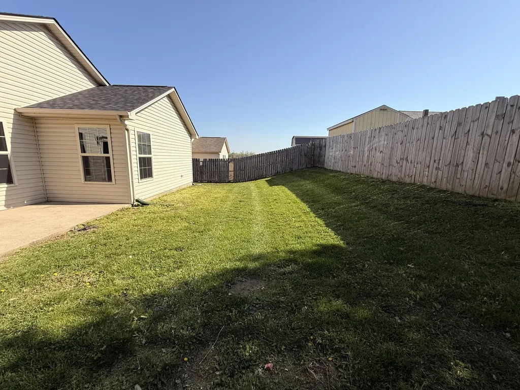 1010 Cedar Ridge Court Lawrenceburg KY 40342