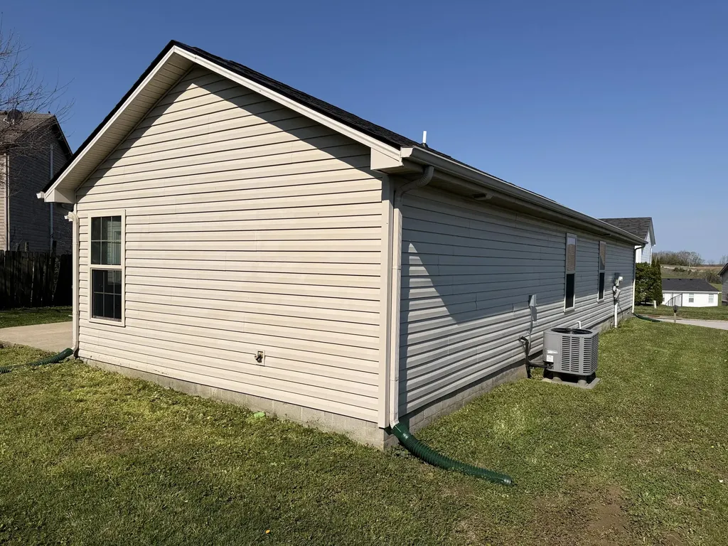 1010 Cedar Ridge Court Lawrenceburg KY 40342