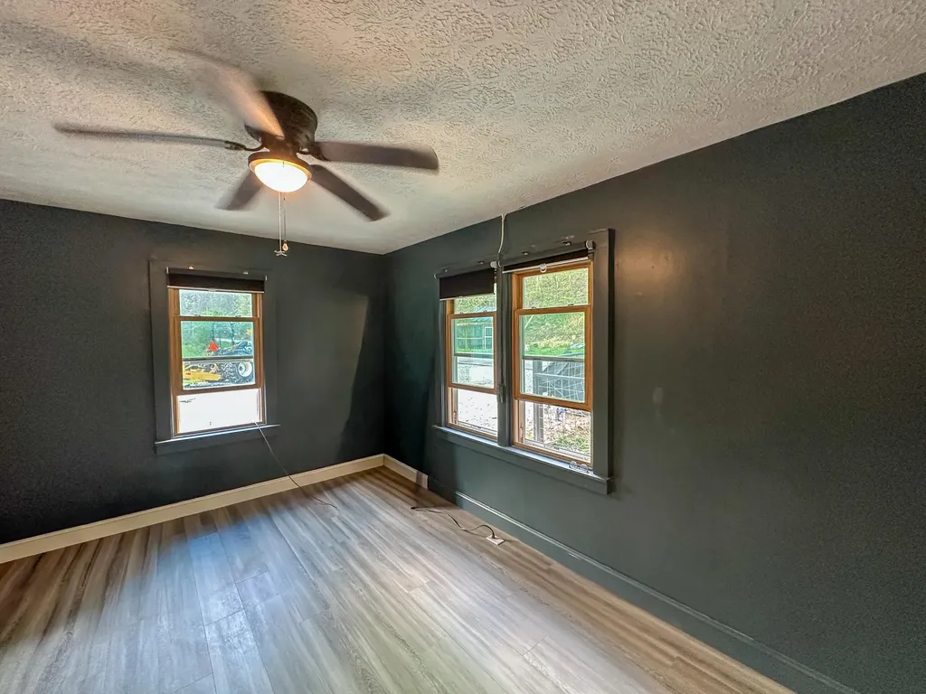 11328 Ky-11 Woollum KY 40906