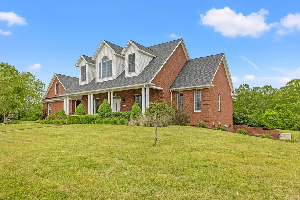 125 Covered Bridge Lane Frankfort KY 40601