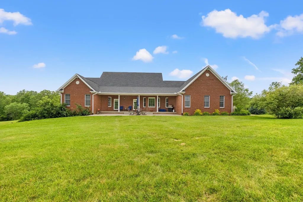 125 Covered Bridge Lane Frankfort KY 40601