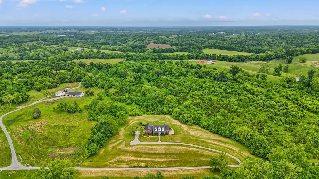 125 Covered Bridge Lane Frankfort KY 40601